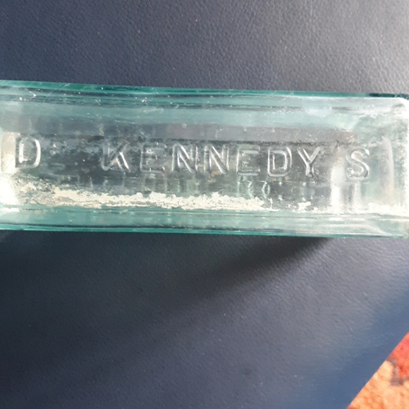 1854 Medical Discovery Bottle - Picture 4 of 8